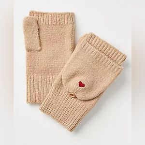 LOFT NWT Embroidered Heart‎ Flip Gloves